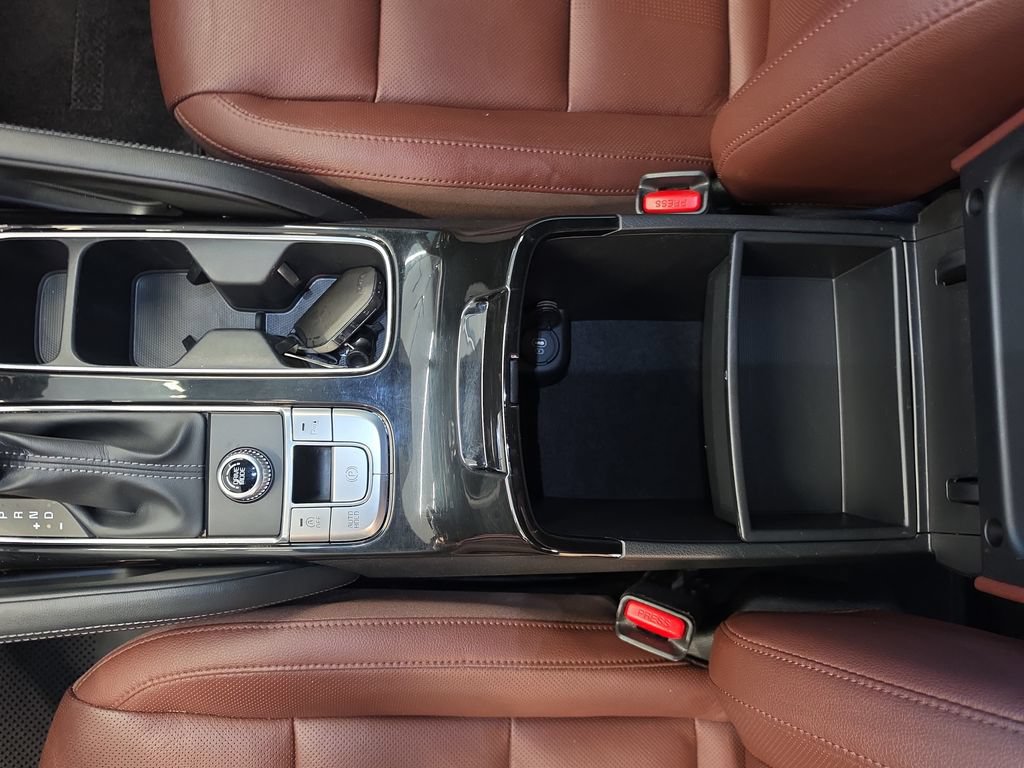 Certified 2023 Kia Telluride EX w/ EX Captain's Chair Package FWD image 37