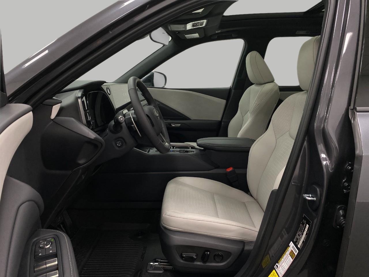 New 2026 Lexus TX 350 AWD image 32