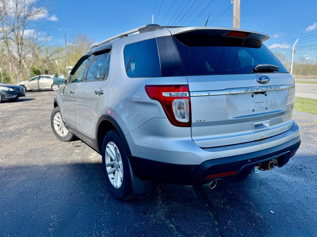Used 2013 Ford Explorer XLT image 5