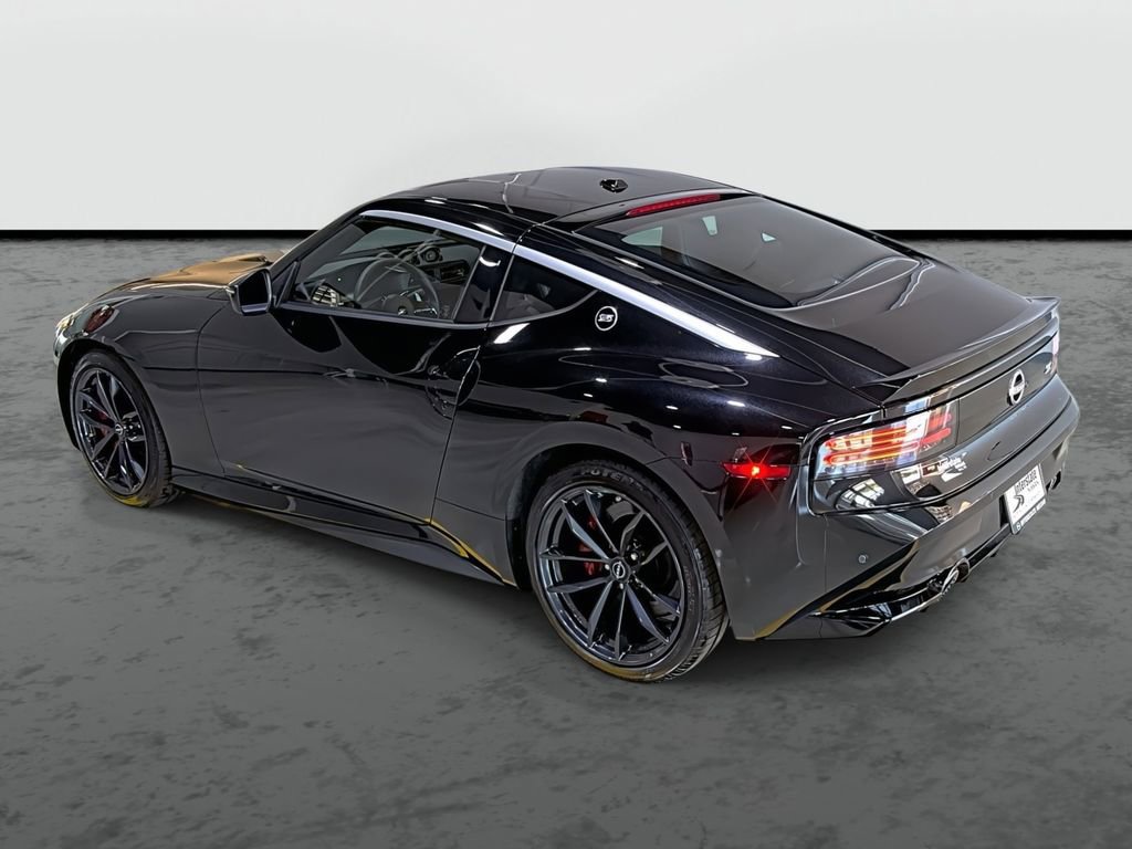 New 2025 Nissan Z Performance w/ Floor Mat Package RWD image 2