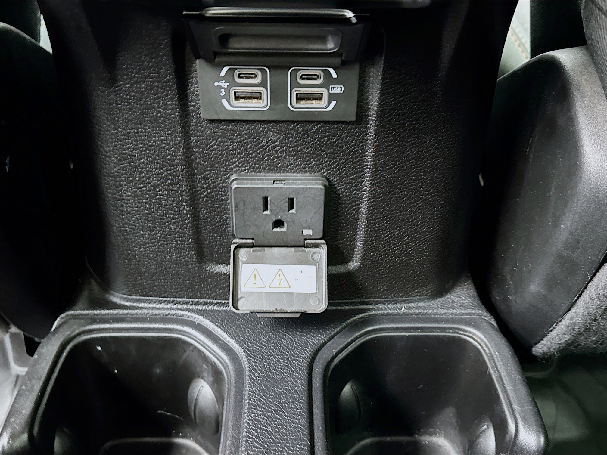 Used 2020 Jeep Gladiator Mojave w/ Trailer Tow Package image 16