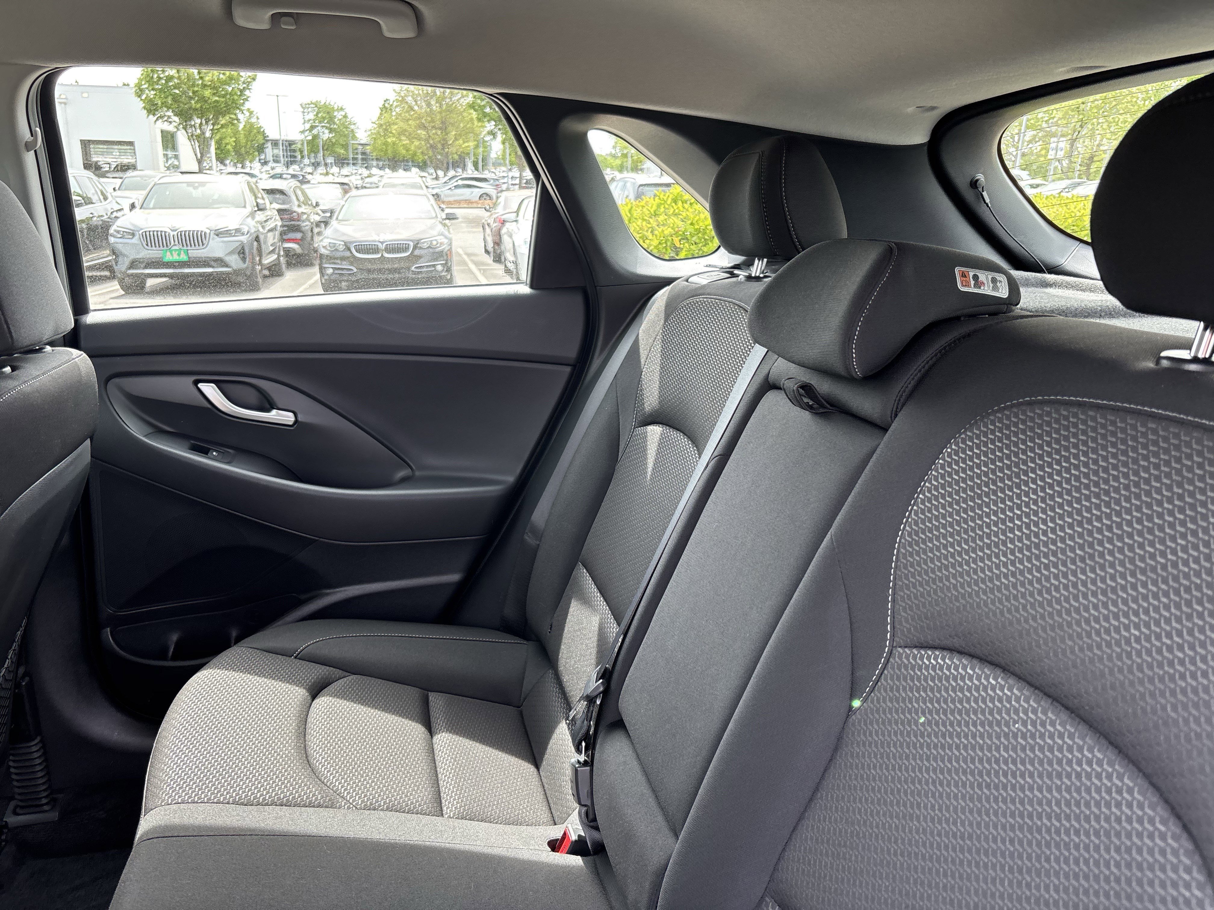Used 2019 Hyundai Elantra GT image 29