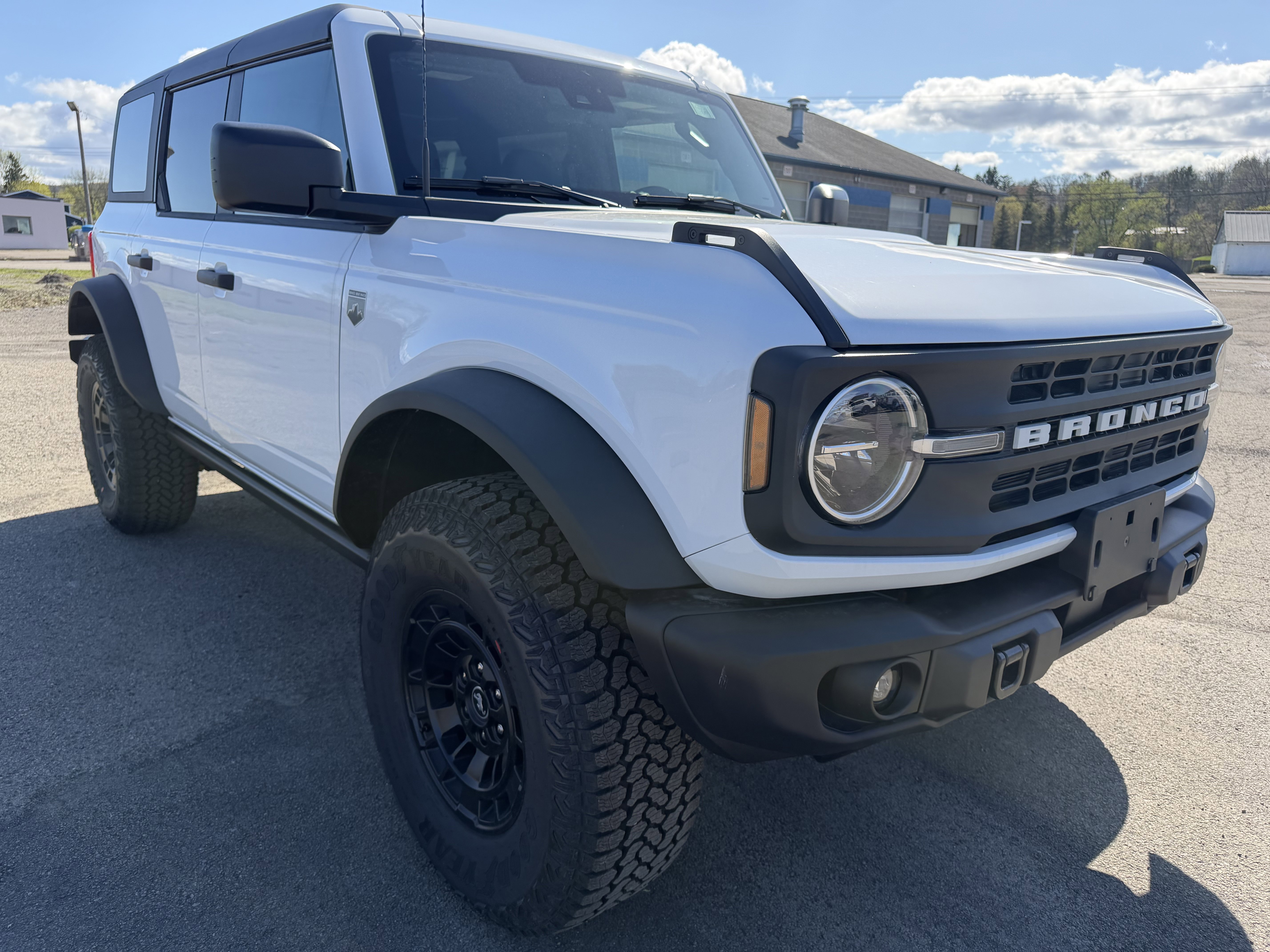 New 2026 Ford Bronco Big Bend w/ Black Diamond Package AWD/4WD image 1