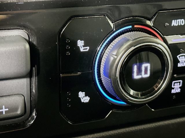 Used 2025 Chevrolet Silverado 1500 LT RWD image 22