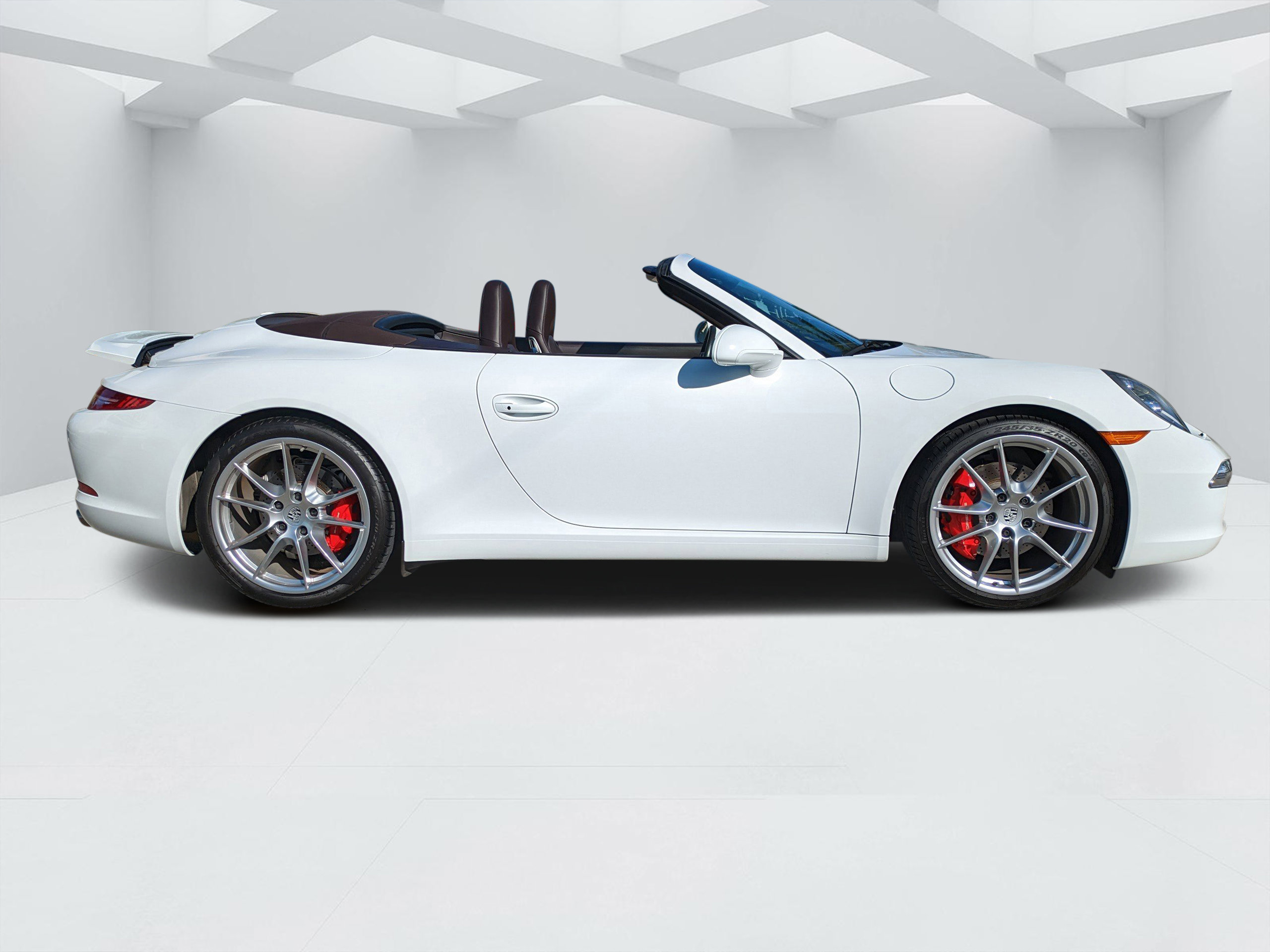 Used 2014 Porsche 911 Carrera S image 2