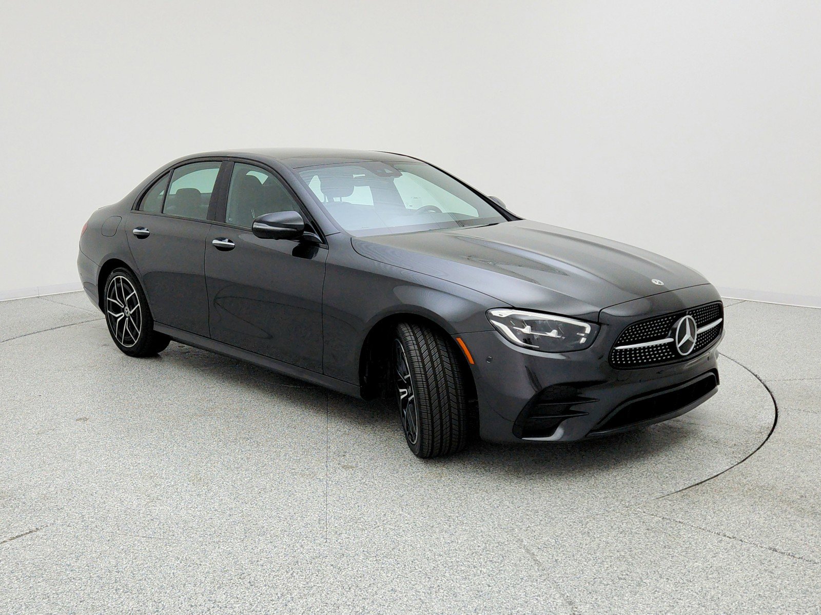 Used 2022 Mercedes-Benz E 350 Sedan image 3