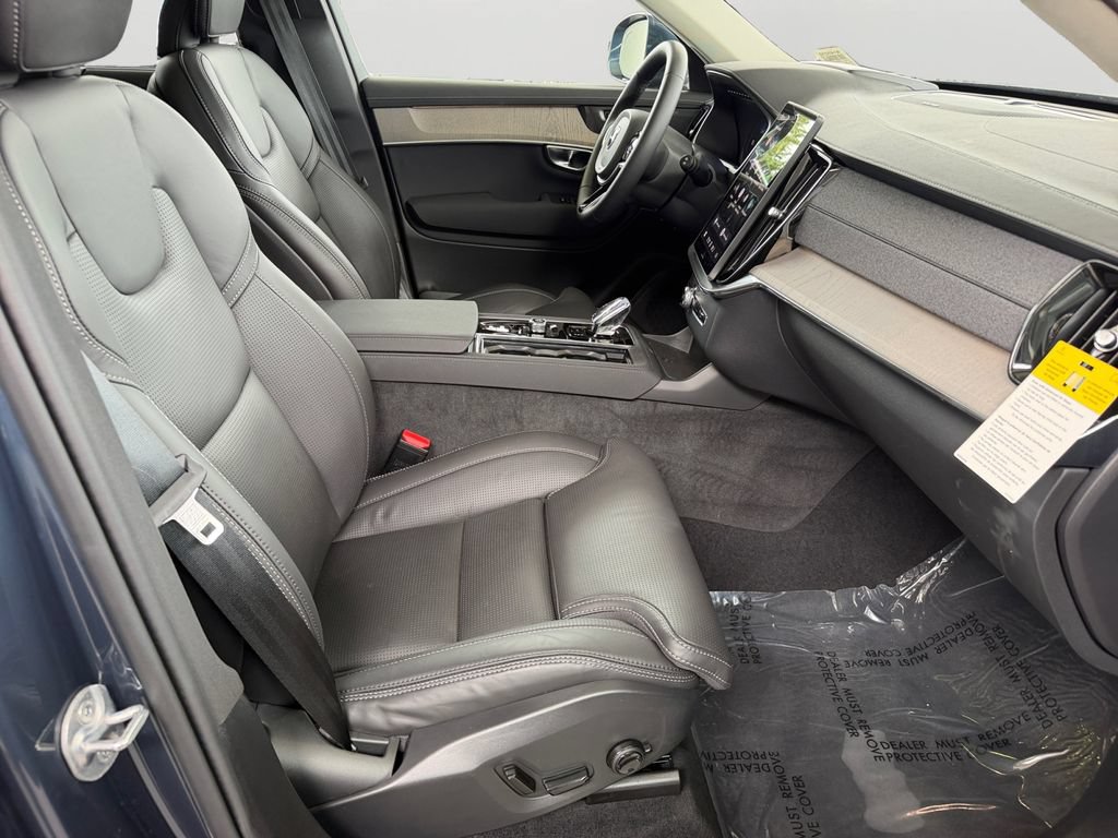 Certified 2026 Volvo XC90 B5 Ultra AWD/4WD image 8
