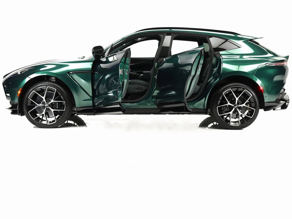 Used 2025 Aston Martin DBX 707 image 12