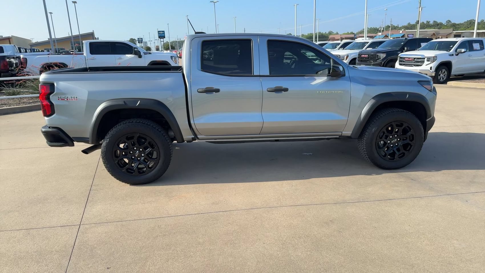 Used 2026 Chevrolet Colorado Trail Boss AWD/4WD image 9
