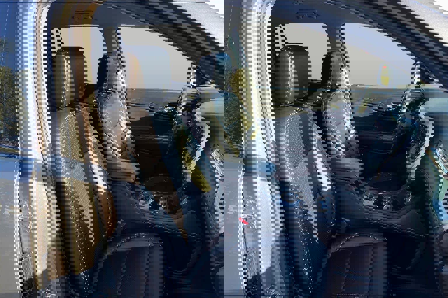 Used 2023 GMC Acadia SLE w/ Elevation Edition image 8