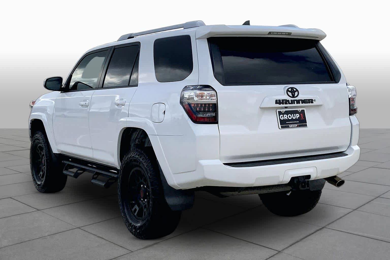 Used 2018 Toyota 4Runner SR5 Premium AWD/4WD image 11