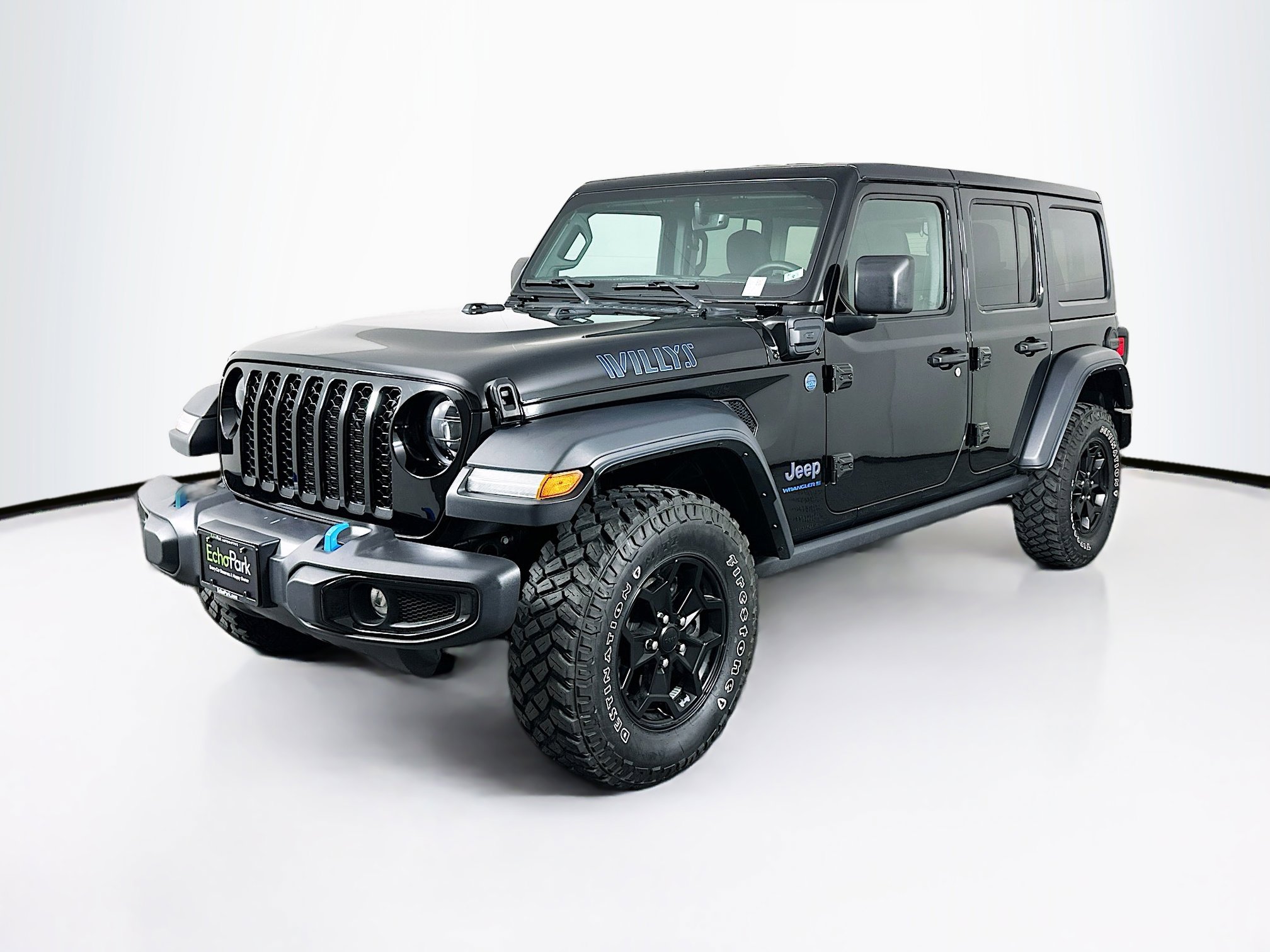 Used 2023 Jeep Wrangler Unlimited w/ Cold Weather Group AWD/4WD image 3