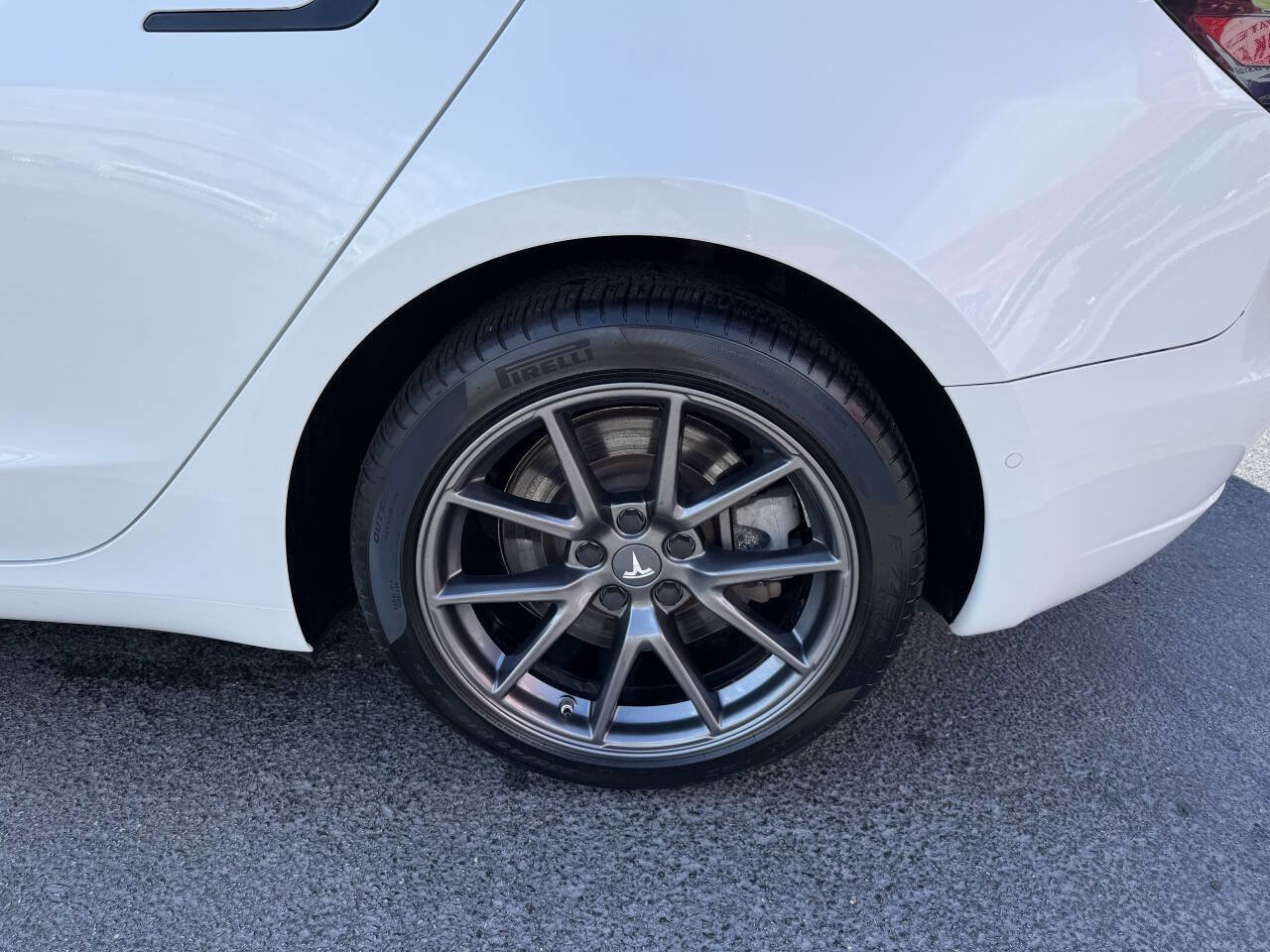Used 2019 Tesla Model 3 Long Range AWD/4WD image 16