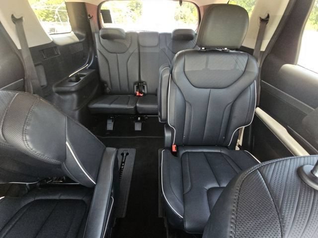 Used 2024 Hyundai Palisade SEL FWD image 7