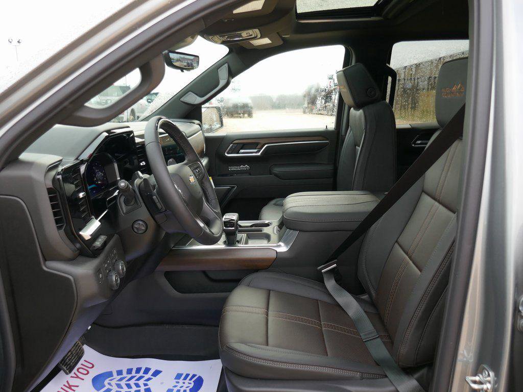 New 2026 Chevrolet Silverado 1500 High Country image 14