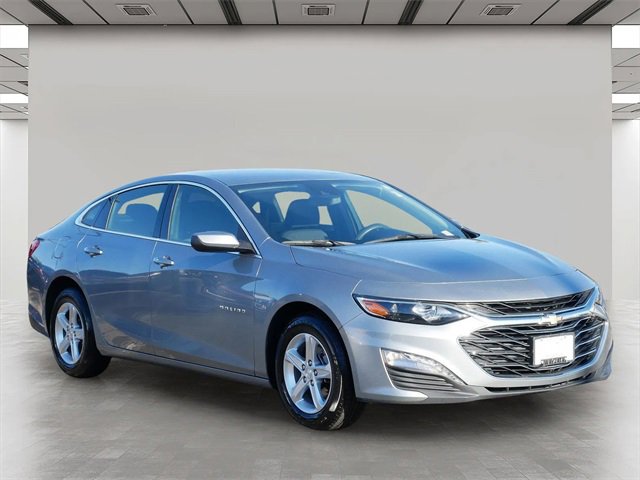 Used 2024 Chevrolet Malibu LT