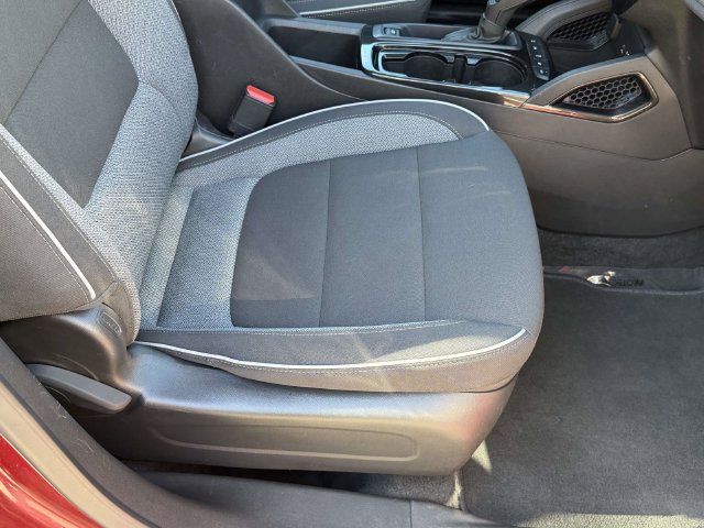 Used 2025 Chevrolet TrailBlazer LT AWD/4WD image 11