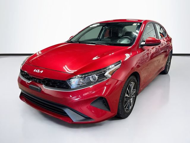 Used 2024 Kia Forte LXS FWD image 3