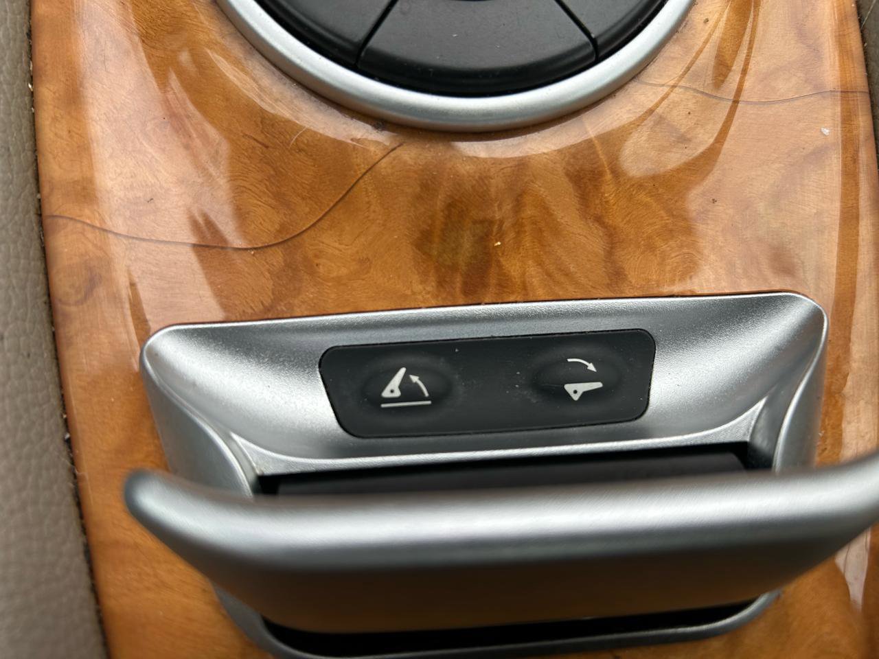 Used 2008 Mercedes-Benz SL 550 image 34