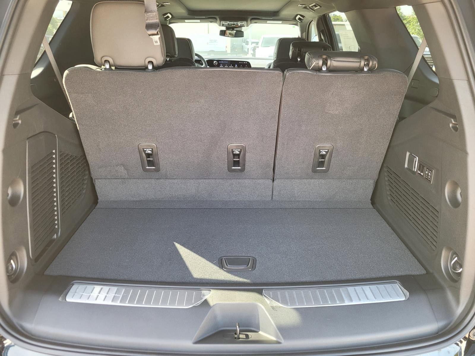 New 2026 Chevrolet Tahoe Premier w/ Sun And Tow Package RWD image 8