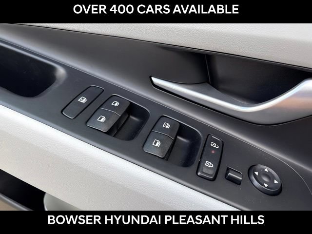 New 2026 Hyundai Elantra Limited FWD image 8