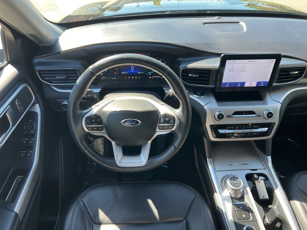 Used 2022 Ford Explorer XLT w/ Equipment Group 202A image 21