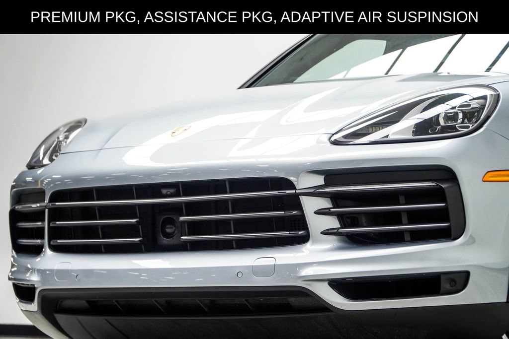 Used 2023 Porsche Cayenne w/ Premium Package AWD/4WD image 2