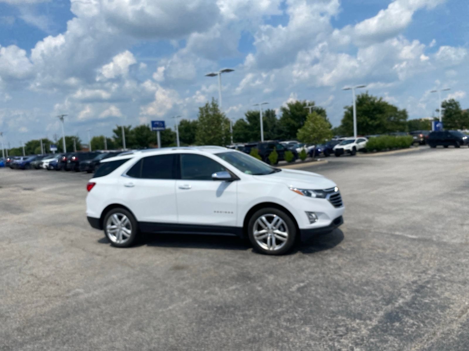 Used 2020 Chevrolet Equinox Premier AWD/4WD image 15