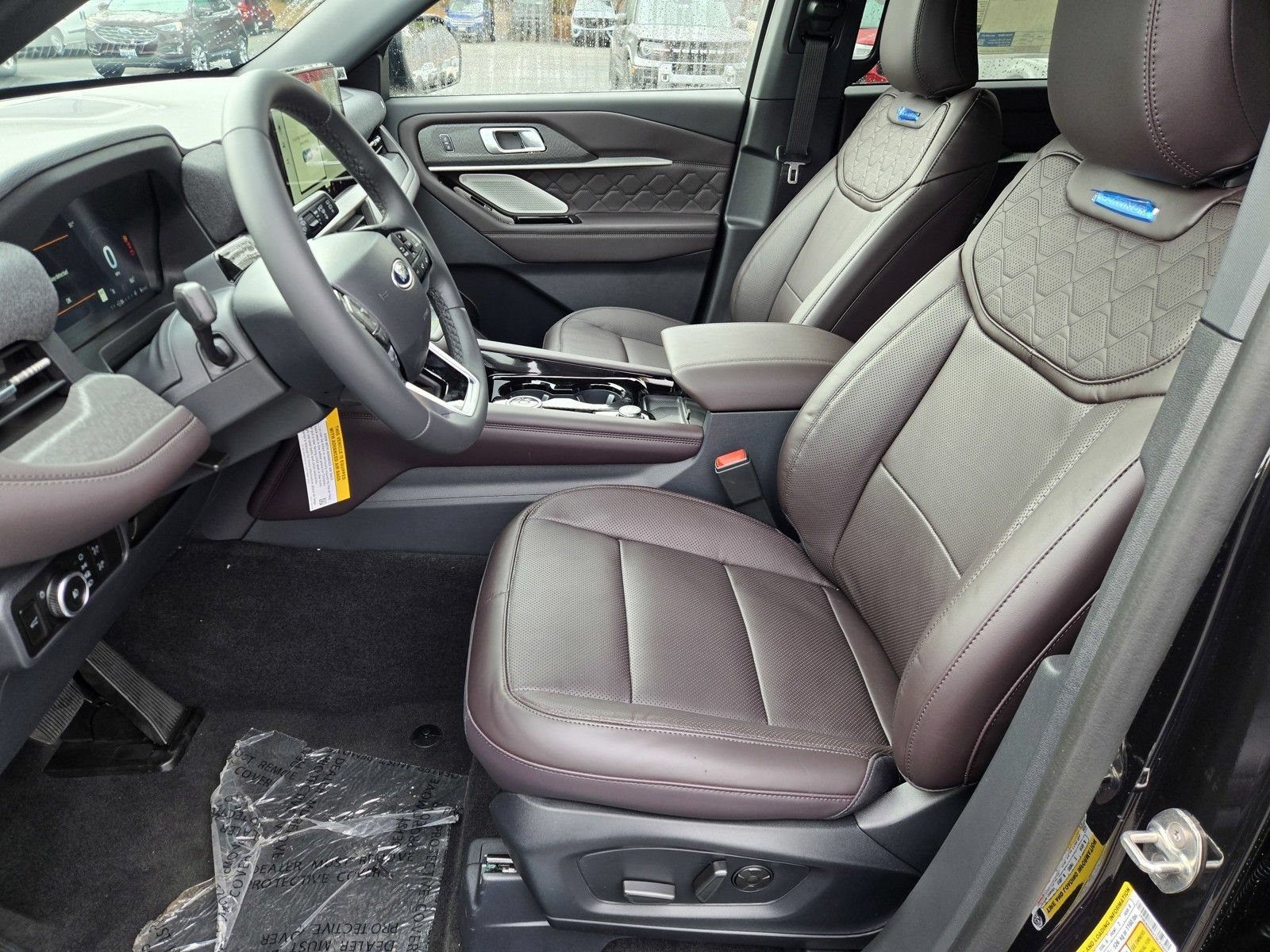 New 2026 Ford Explorer Platinum w/ LUX Leather Package AWD/4WD image 9