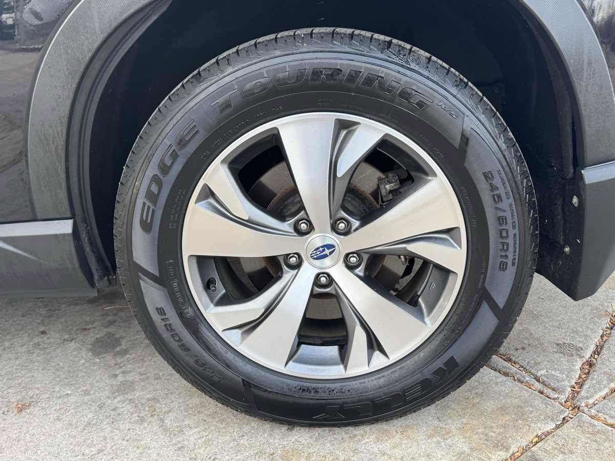 Used 2019 Subaru Ascent Premium w/ Popular Package #2 image 9