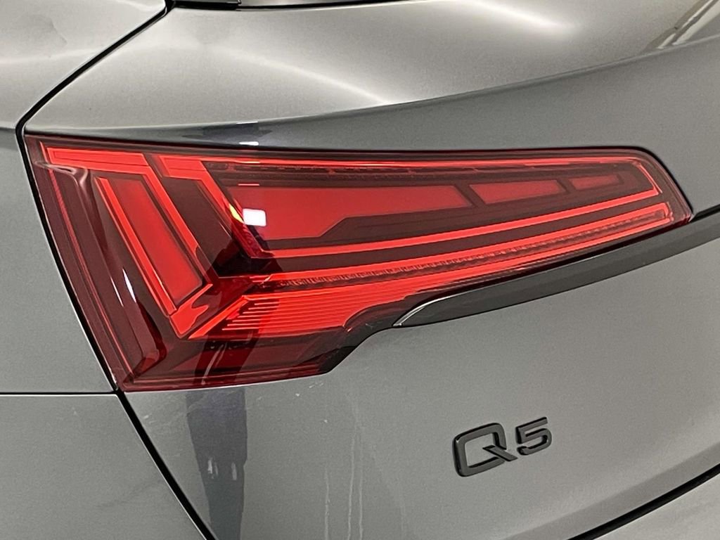 Certified 2025 Audi Q5 2.0T Premium Plus image 16