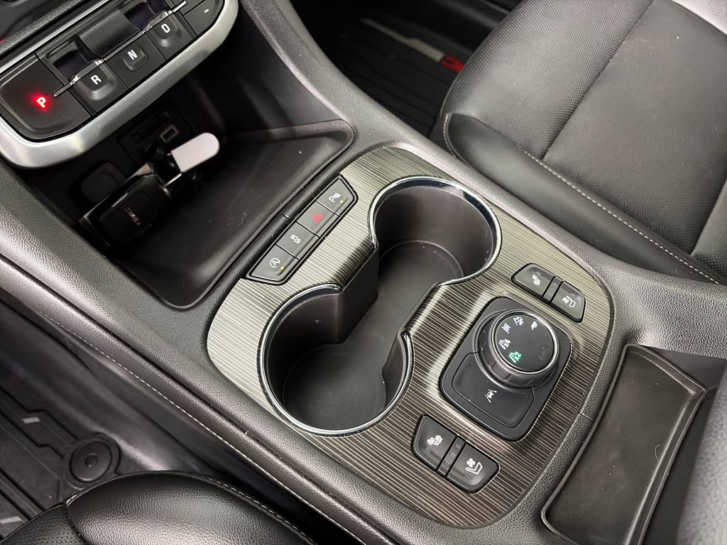 Used 2021 GMC Acadia SLT w/ Technology Package AWD/4WD image 22