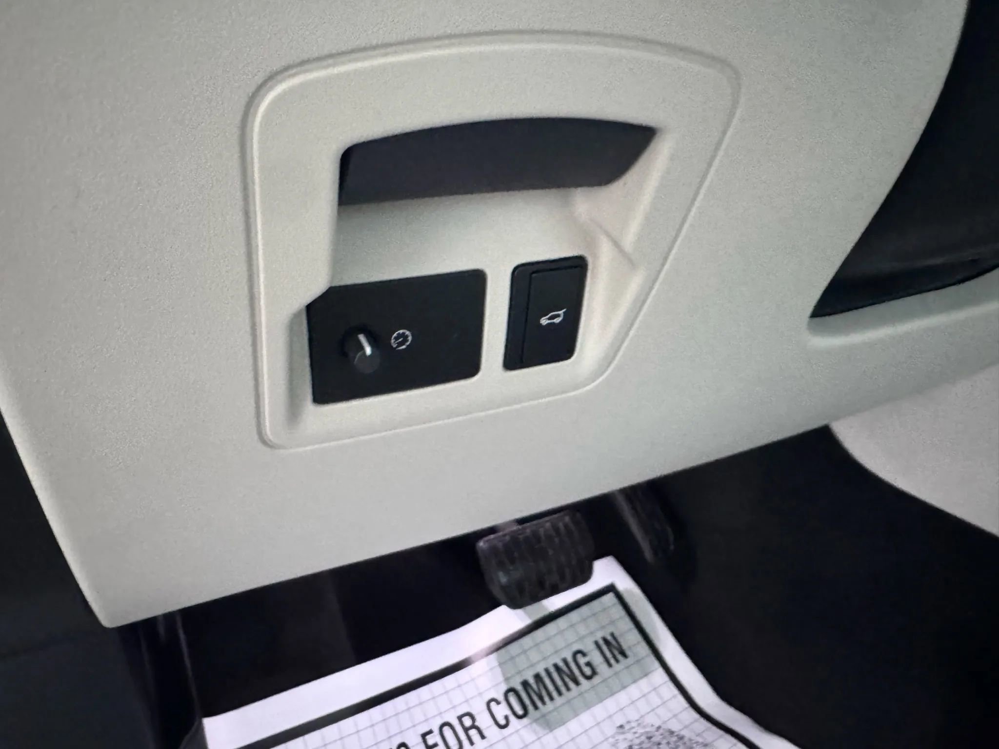 Used 2021 Land Rover Range Rover Velar S AWD/4WD image 25