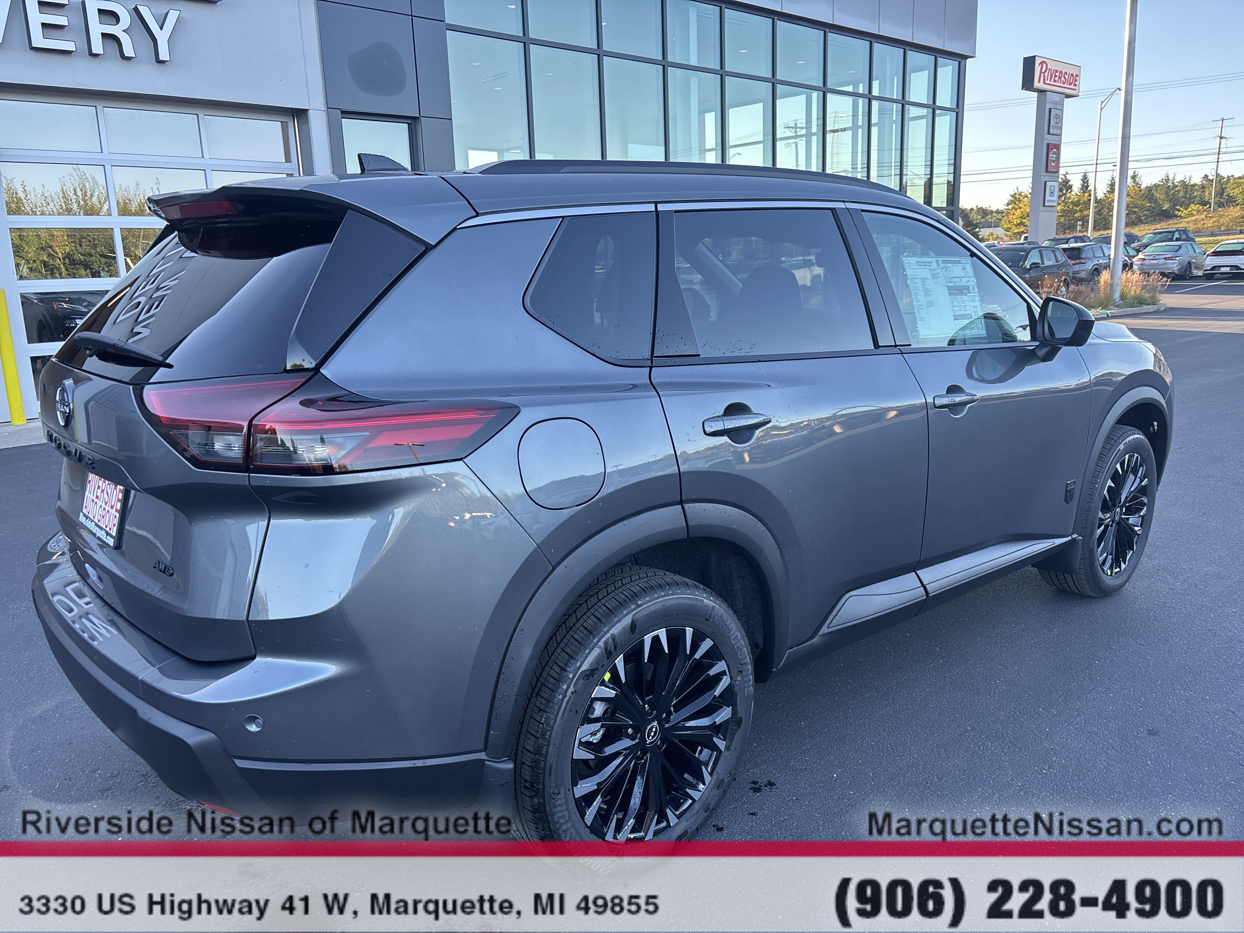 New 2026 Nissan Rogue Dark Armor AWD/4WD image 9
