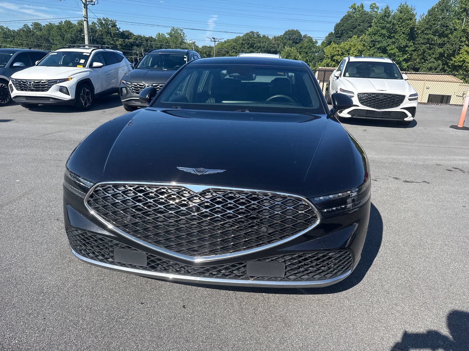 Used 2024 Genesis G90 3.5T AWD/4WD image 3