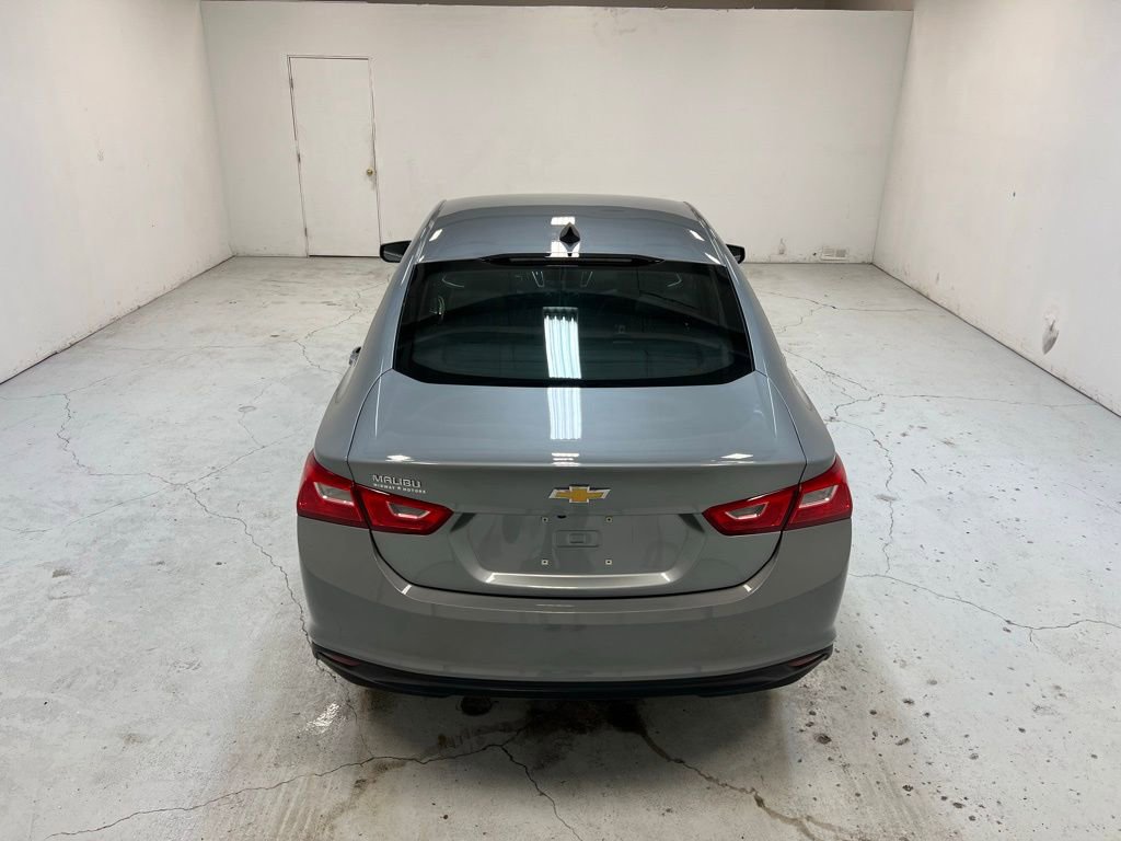 Used 2025 Chevrolet Malibu LS image 4