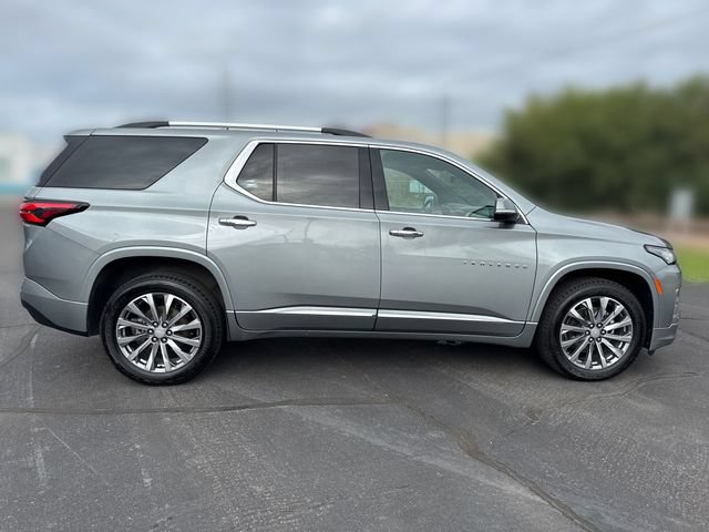 Used 2023 Chevrolet Traverse Premier w/ LPO, Floor Liner Package AWD/4WD image 6