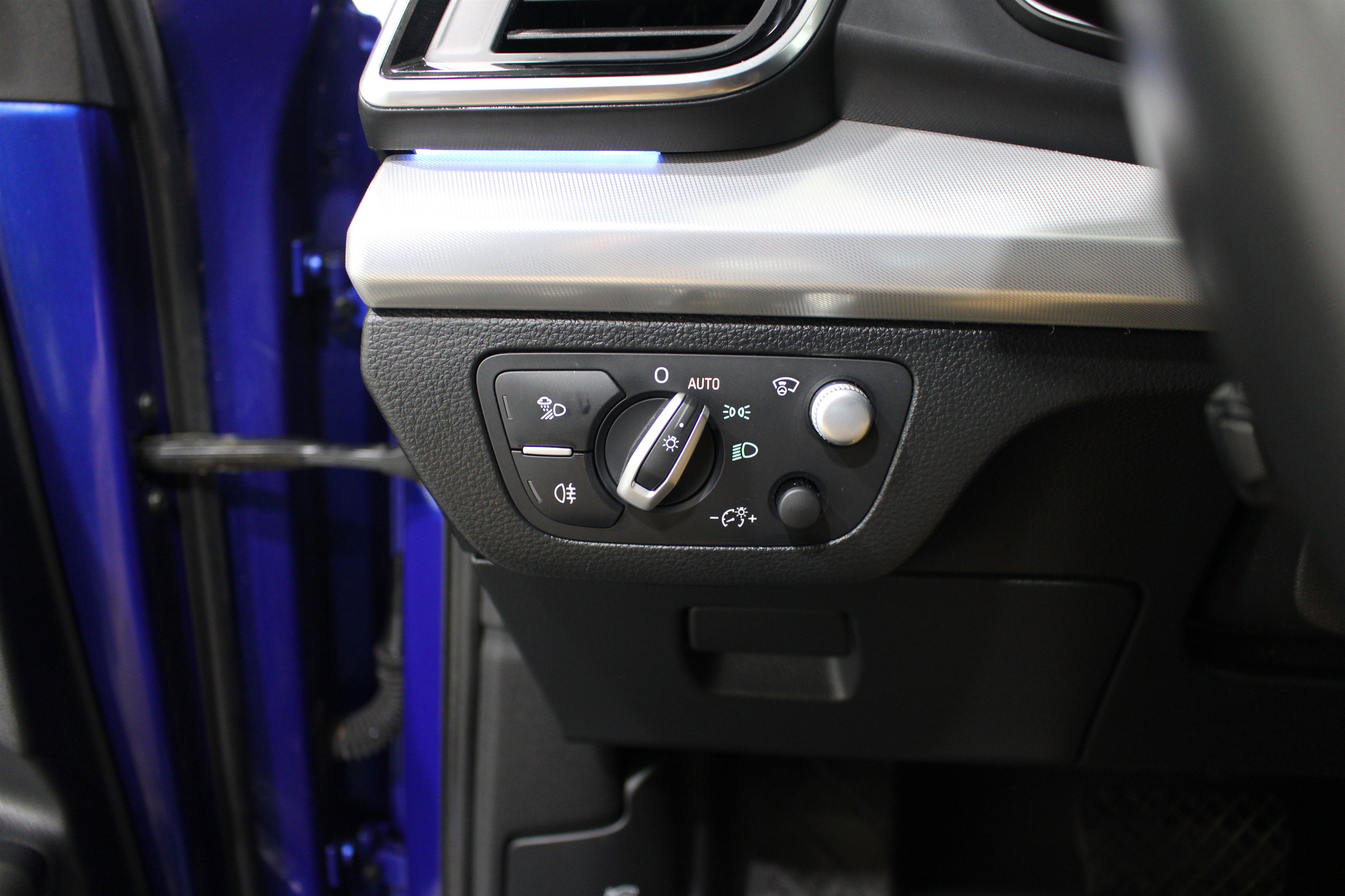 Used 2021 Audi Q5 Prestige w/ Prestige Package image 10