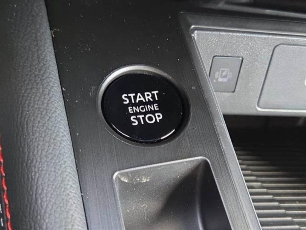 New 2026 Nissan Kicks SR w/ Cold Weather Package image 10