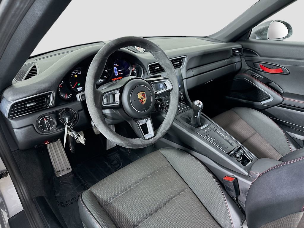 Certified 2018 Porsche 911 Carrera T RWD image 4