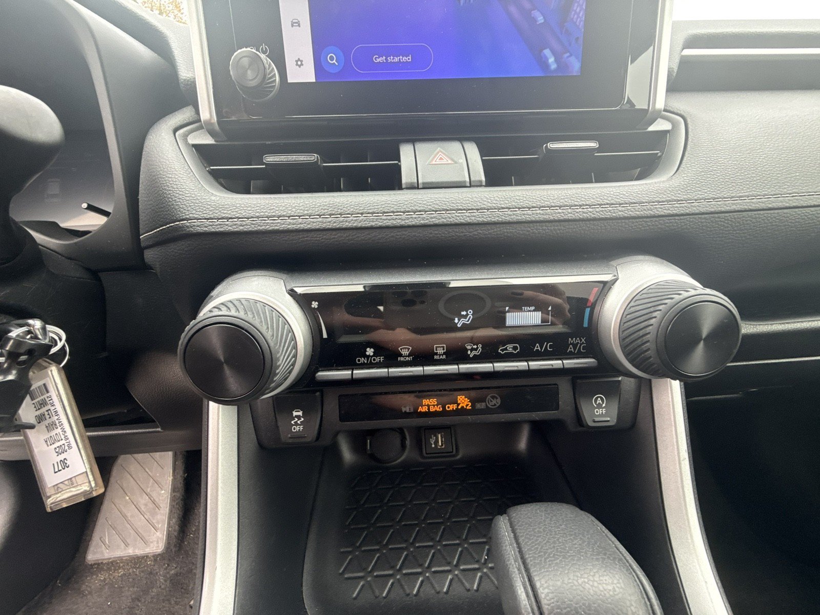 Used 2025 Toyota RAV4 LE AWD/4WD image 14