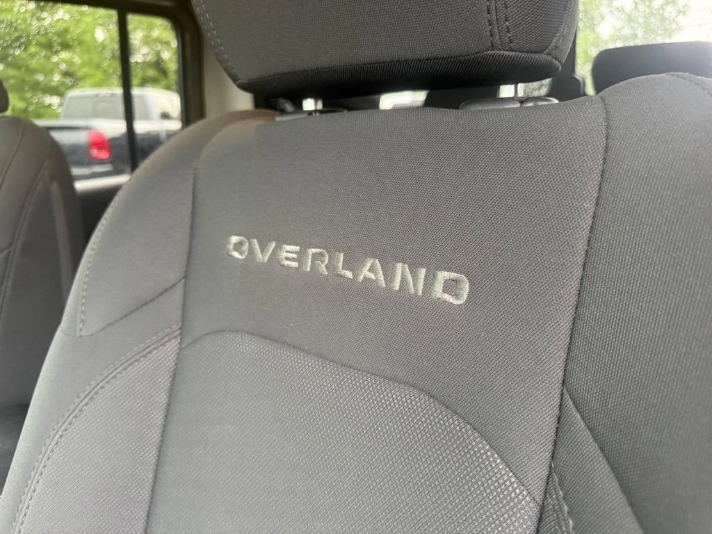 Certified 2020 Jeep Gladiator Overland AWD/4WD image 19