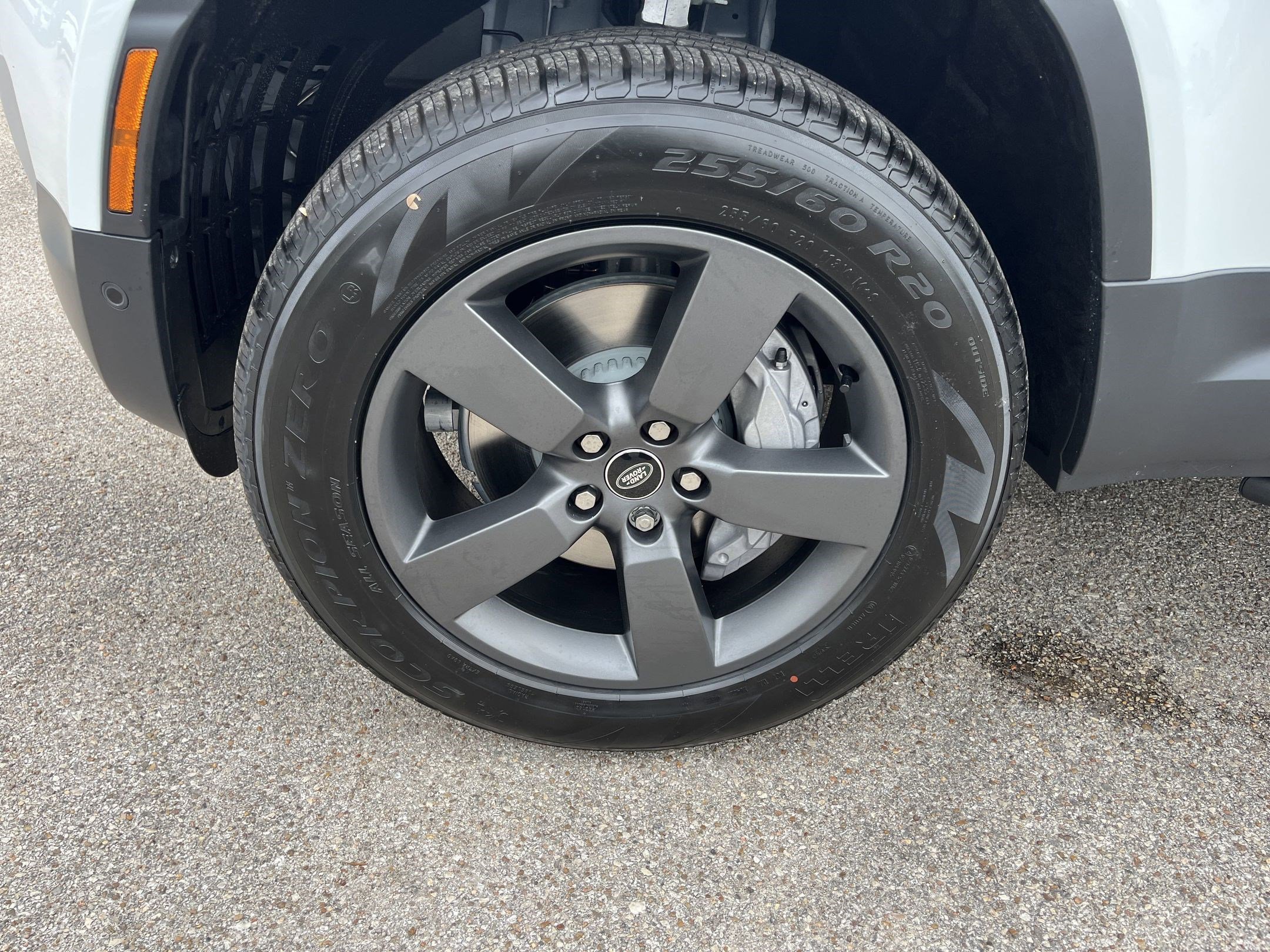 Used 2025 Land Rover Defender 110 S image 10