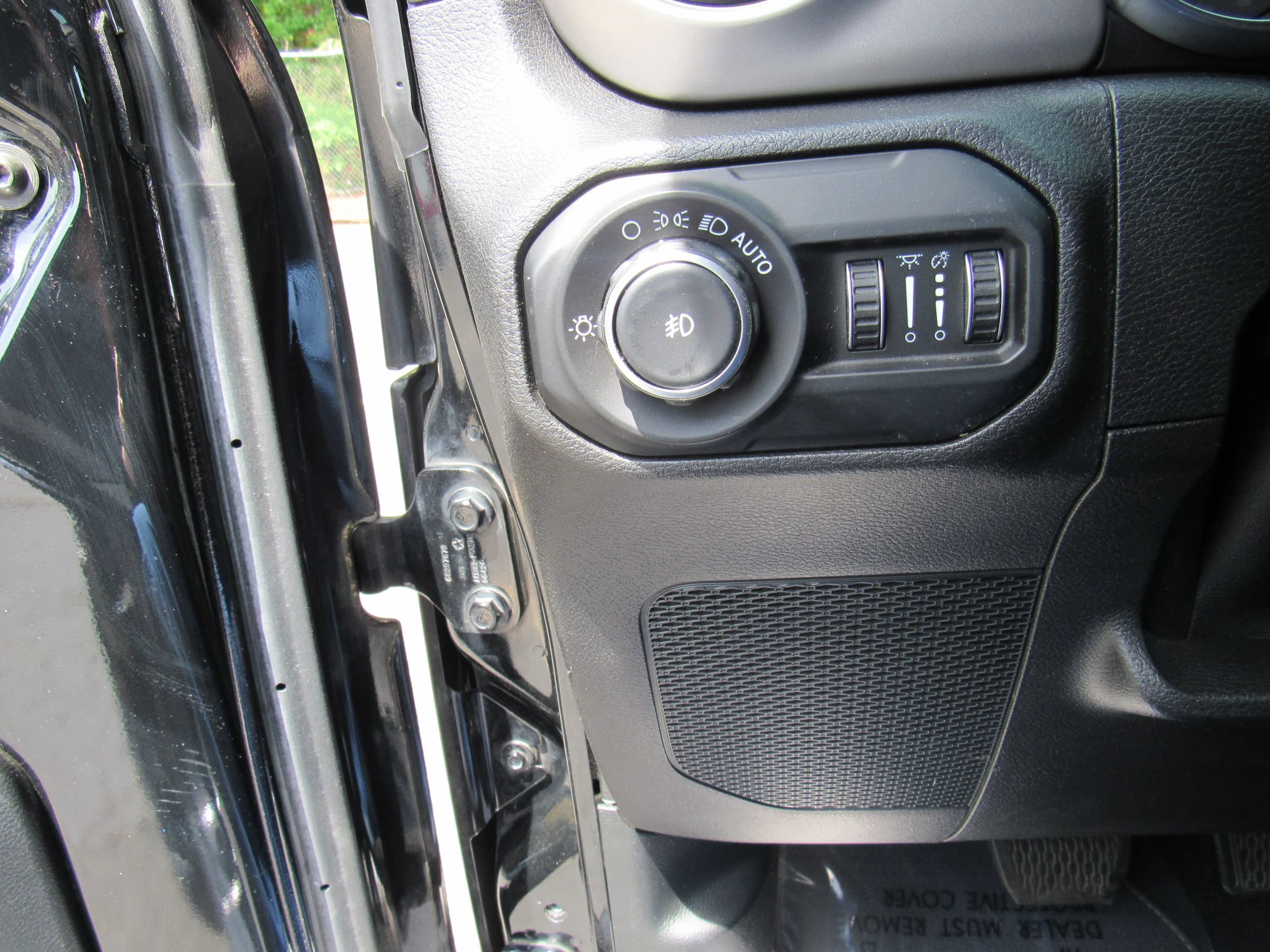 Used 2021 Jeep Wrangler Unlimited Sport AWD/4WD image 13
