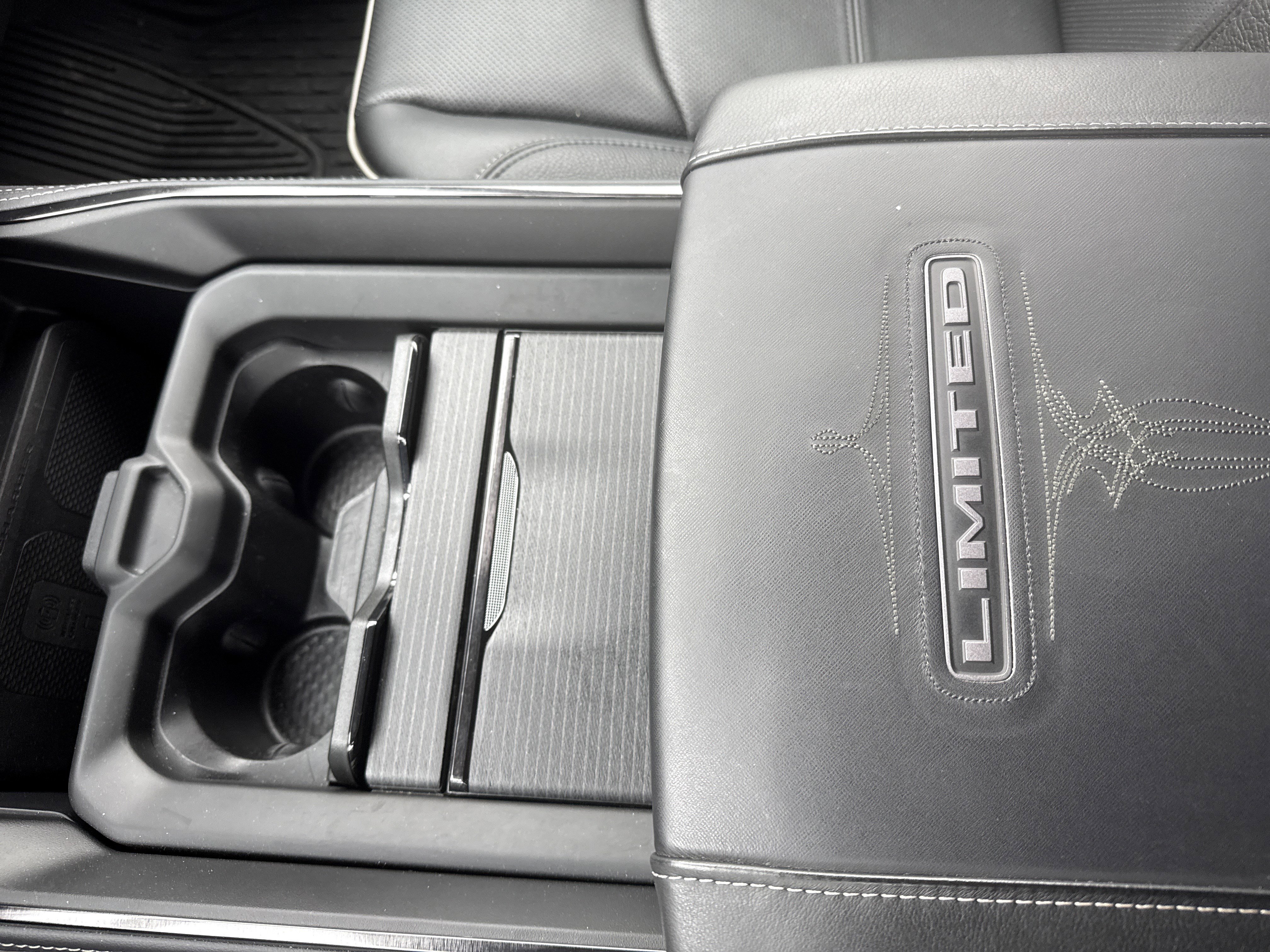 Used 2023 RAM 2500 Limited image 27