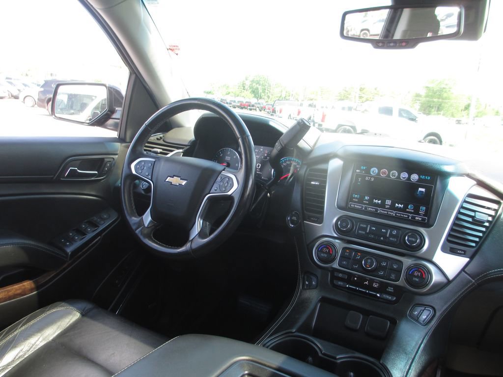 Used 2017 Chevrolet Suburban LT AWD/4WD image 30