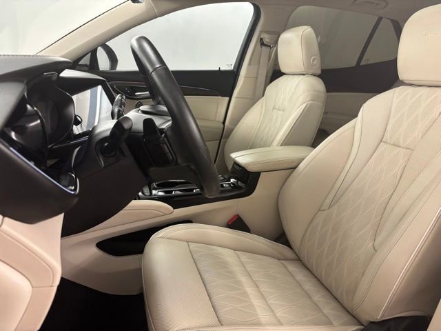 Used 2023 Buick Envision Avenir FWD image 23