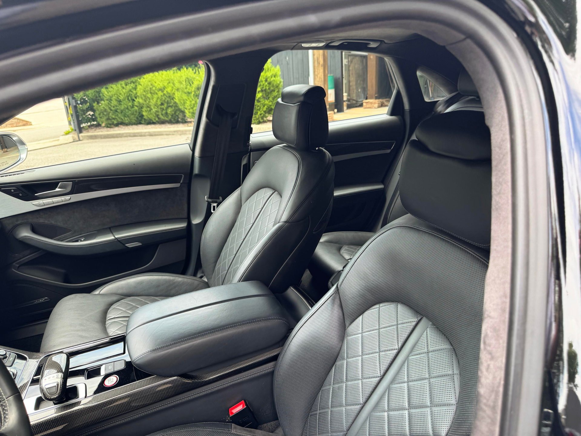 Used 2017 Audi S8 Plus AWD/4WD image 23