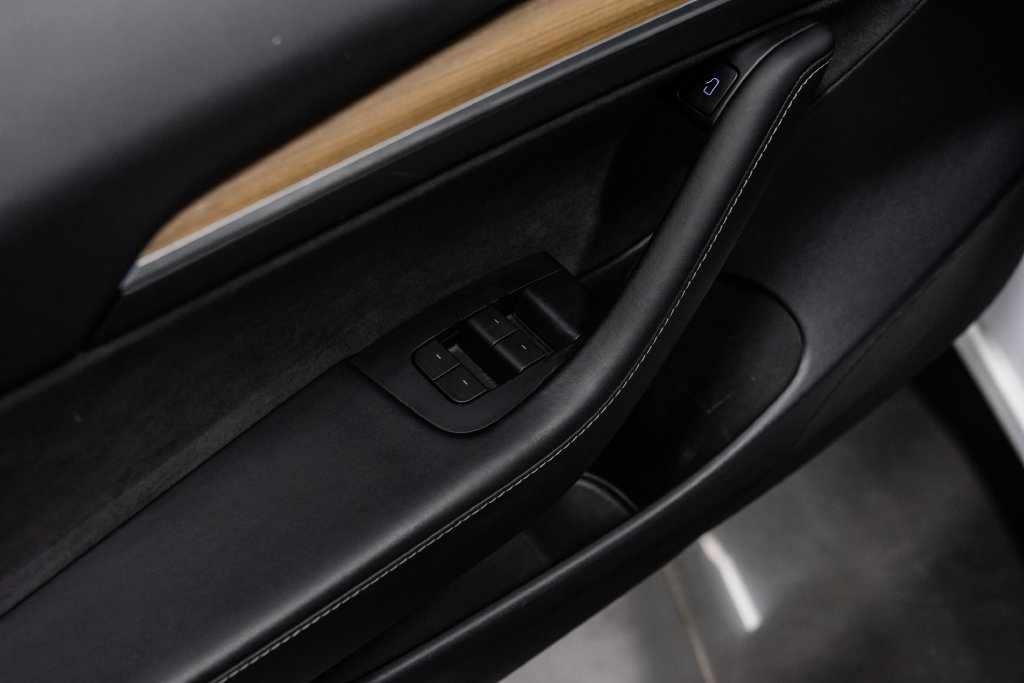 Used 2021 Tesla Model 3 Standard Range Plus RWD image 49