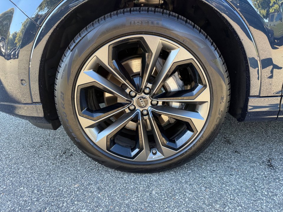 Used 2025 Audi Q7 3.0T Prestige image 27